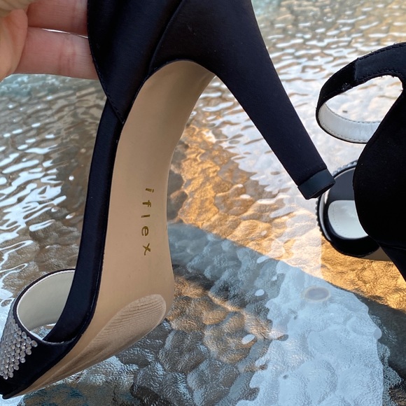 Brand new Anne Klein dressy sandals - Picture 6 of 8